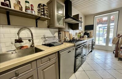 vente maison 209 000 € à proximité de Saint-Christoly-de-Blaye (33920)