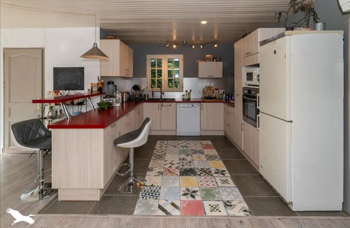 Maison en pierre de 5 pièces principales — photo 3