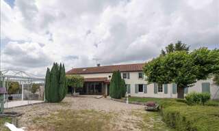 Maison 10 Pièces 251 m² à vendre à Clam (17500)