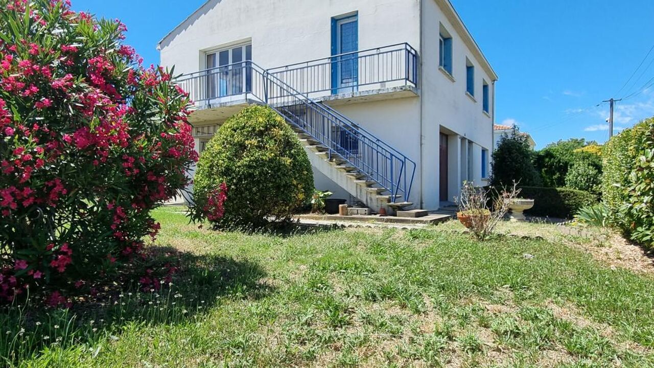 maison 6 pièces 121 m2 à vendre à Rochefort (17300)