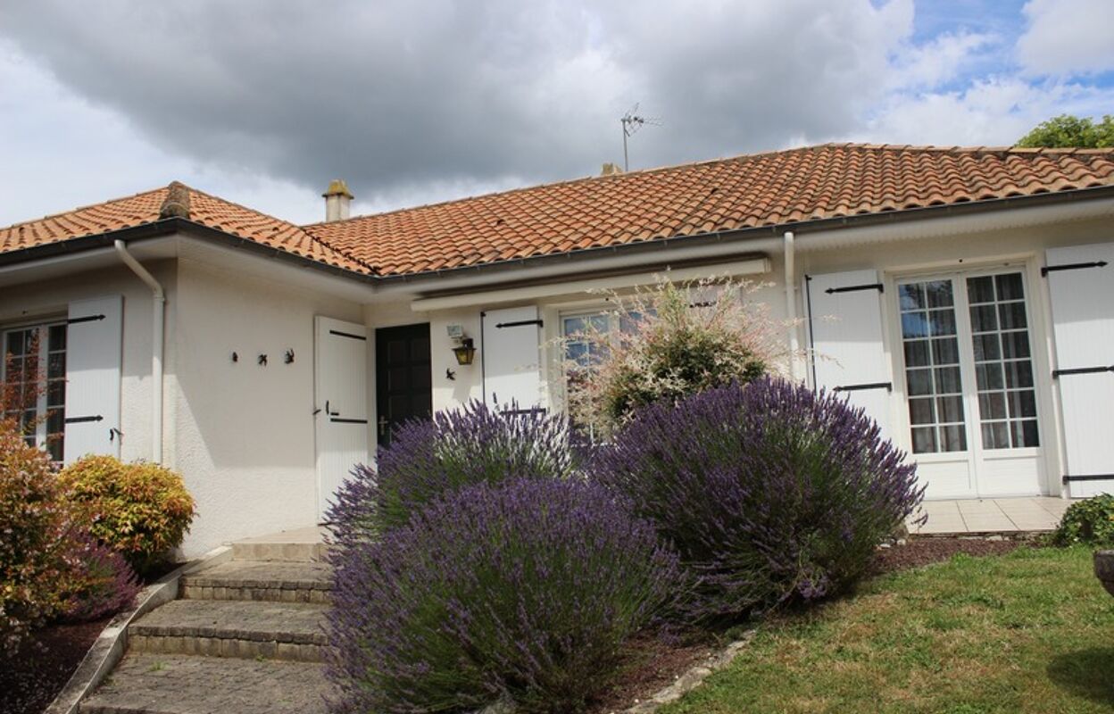 maison 5 pièces 170 m2 à vendre à Bressuire (79300)