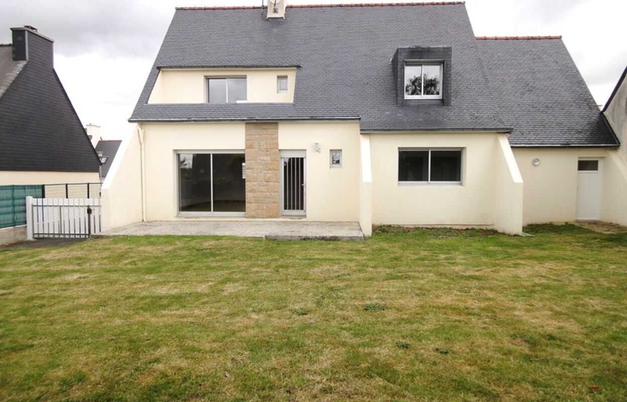 maison 6 pièces 120 m2 à vendre à Carhaix-Plouguer (29270)