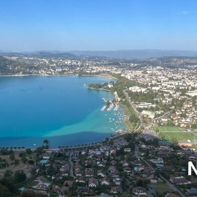 Commerce  470000 €