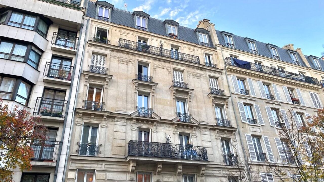 appartement 2 pièces 32 m2 à vendre à Paris 18 (75018)