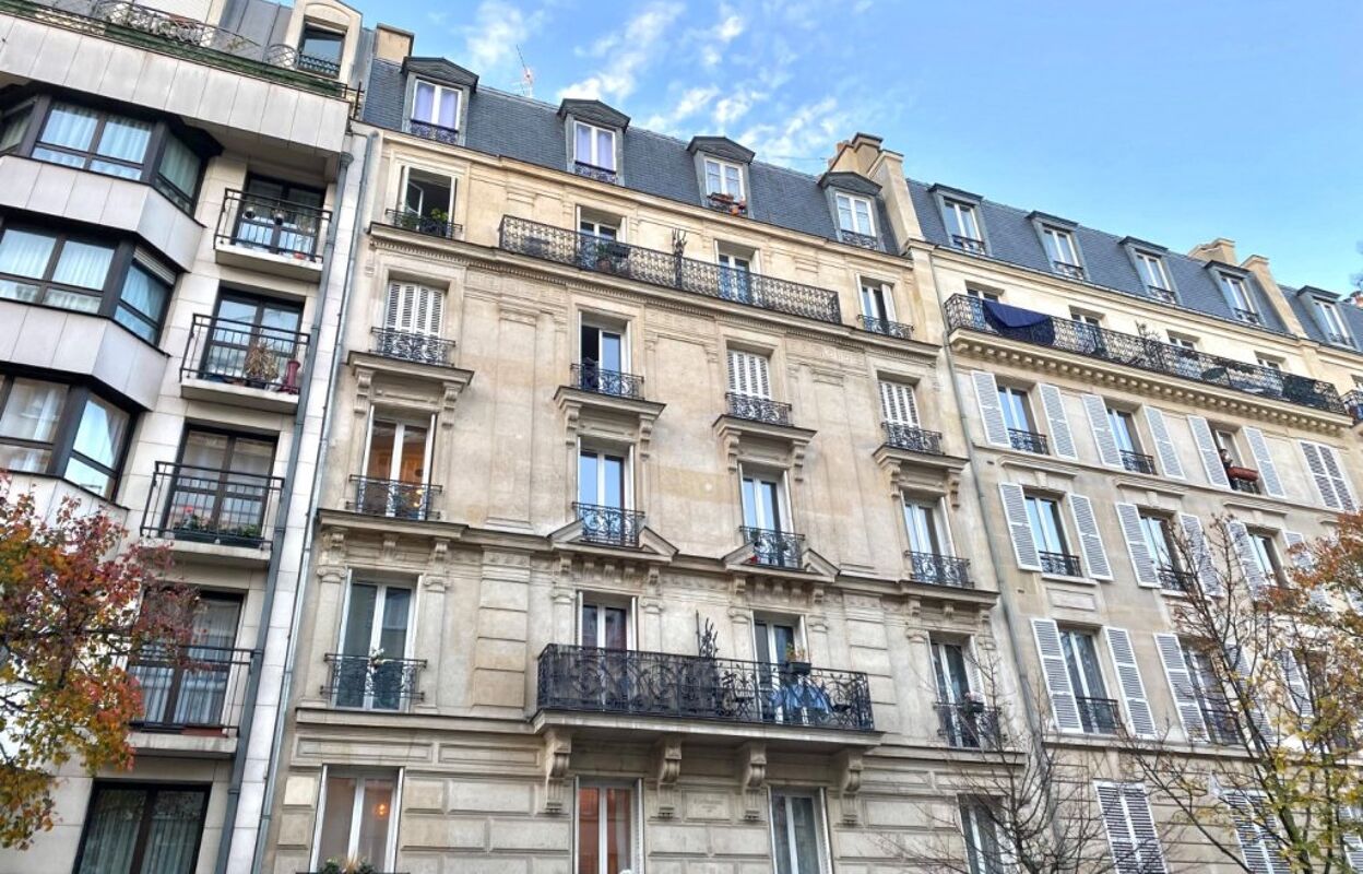 appartement 2 pièces 32 m2 à vendre à Paris 18 (75018)