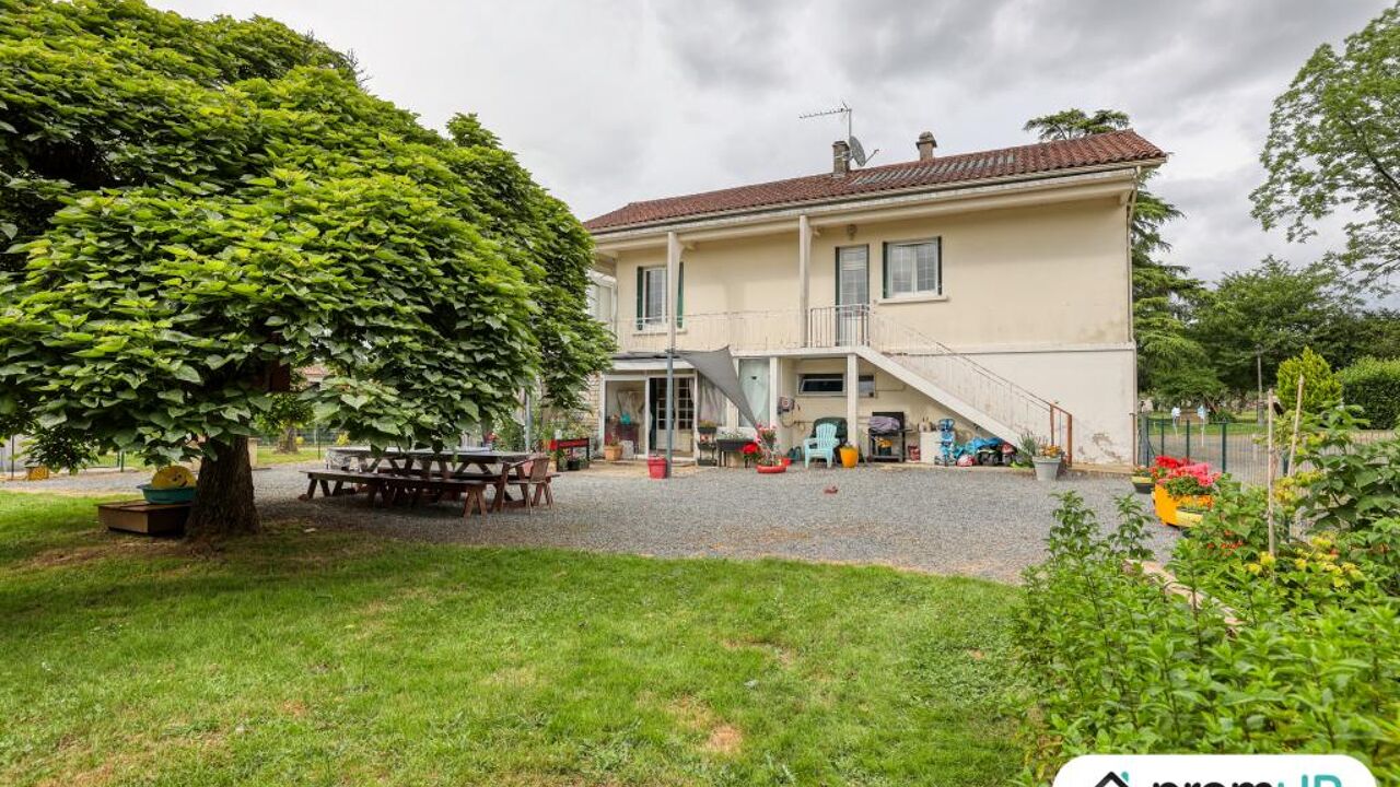 maison 6 pièces 210 m2 à vendre à Saint-Claud (16450)