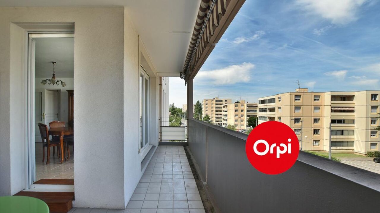 appartement 2 pièces 46 m2 à vendre à Saint-Priest (69800)