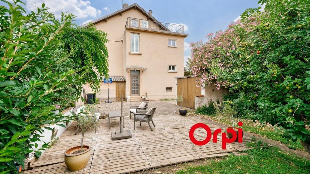 maison 10 pièces 175 m2 à vendre à Pierre-Bénite (69310)