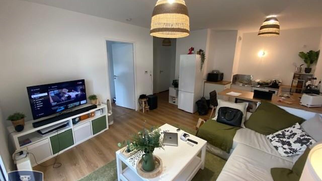 appartement 2 pièces 43 m2 à louer à La Ville-Aux-Dames (37700)