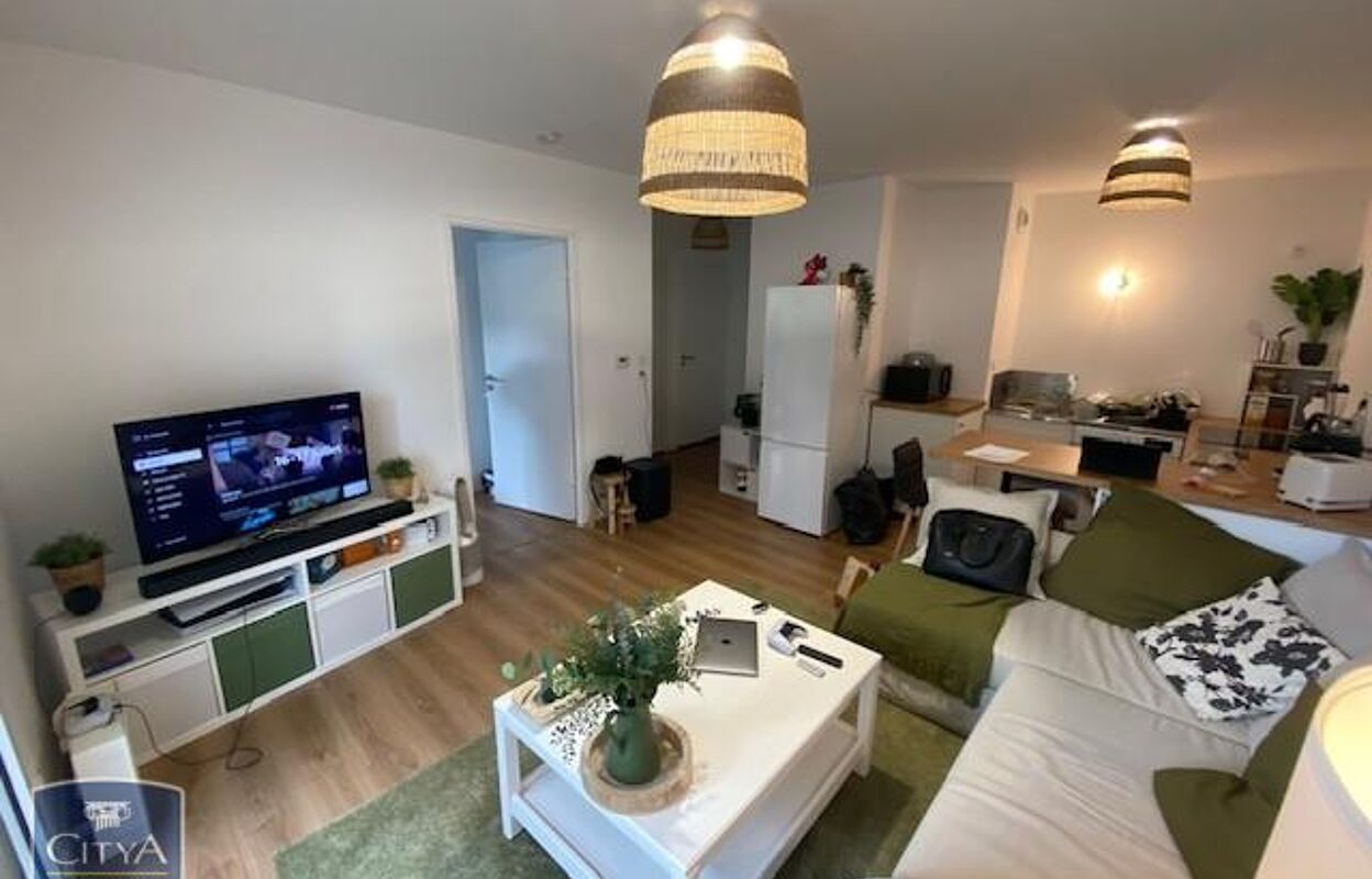 appartement 2 pièces 43 m2 à louer à La Ville-Aux-Dames (37700)