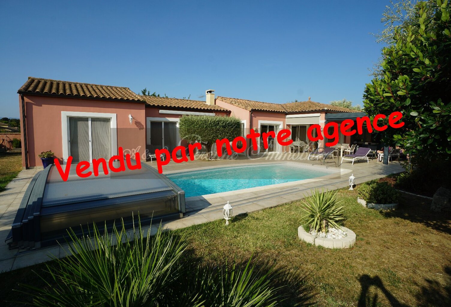 Villa — photo 1