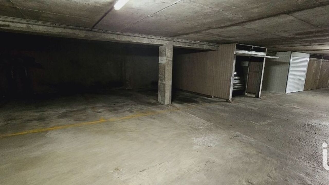 garage  pièces 12 m2 à vendre à Créteil (94000)