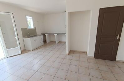 location appartement 650 € CC /mois à proximité de Aureille (13930)