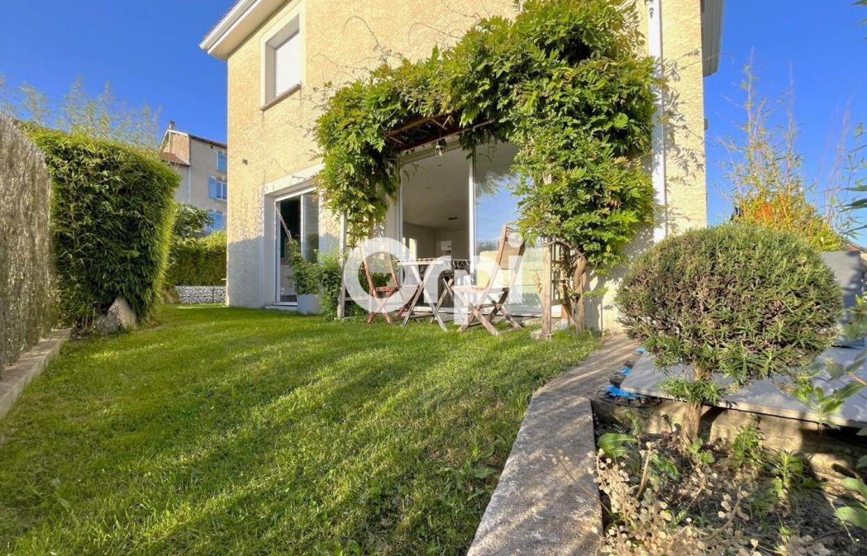 maison 5 pièces 114 m2 à vendre à La Chapelle-sur-Coise (69590)