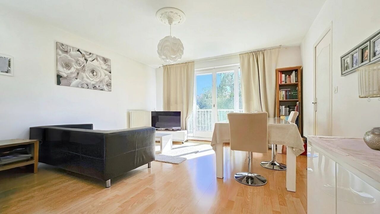 appartement 3 pièces 62 m2 à vendre à Évry-Courcouronnes (91000)