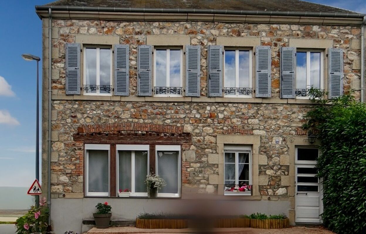 maison 7 pièces 217 m2 à vendre à Pionsat (63330)