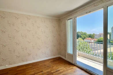 Appartement 4 pièces 220000 €