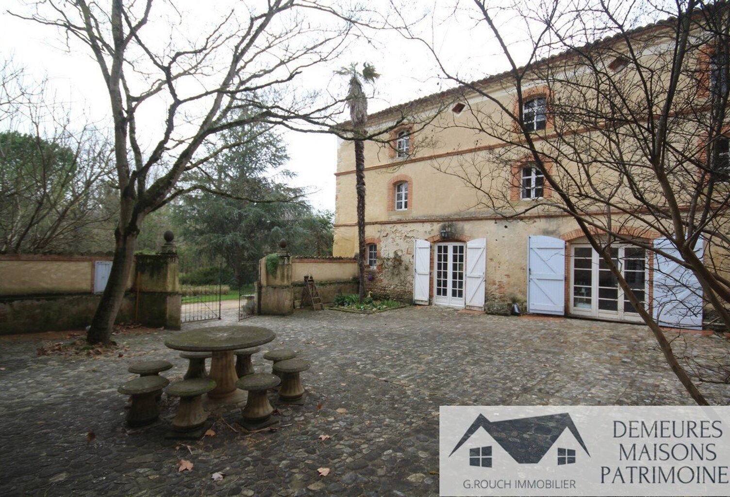 Château — photo 1