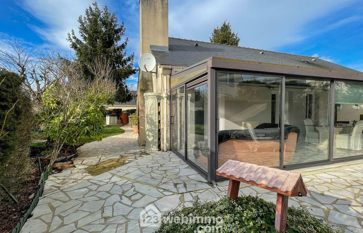 maison 5 pièces 131 m2 à vendre à Marolles-en-Brie (94440)