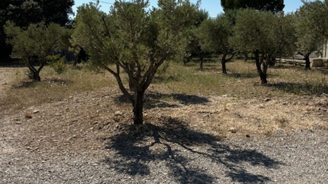 terrain  pièces 405 m2 à vendre à Aureille (13930)