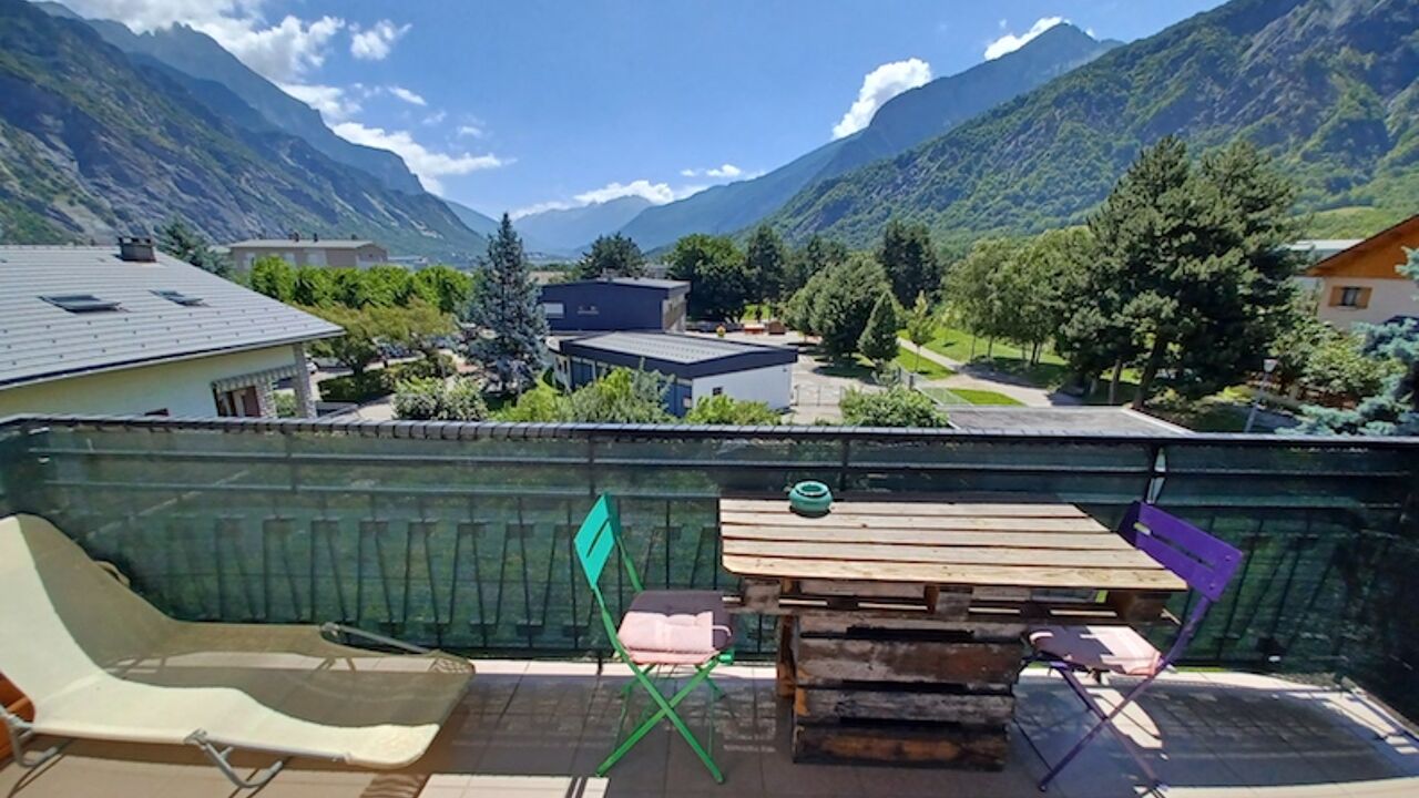 appartement 4 pièces 94 m2 à vendre à Saint-Jean-de-Maurienne (73300)