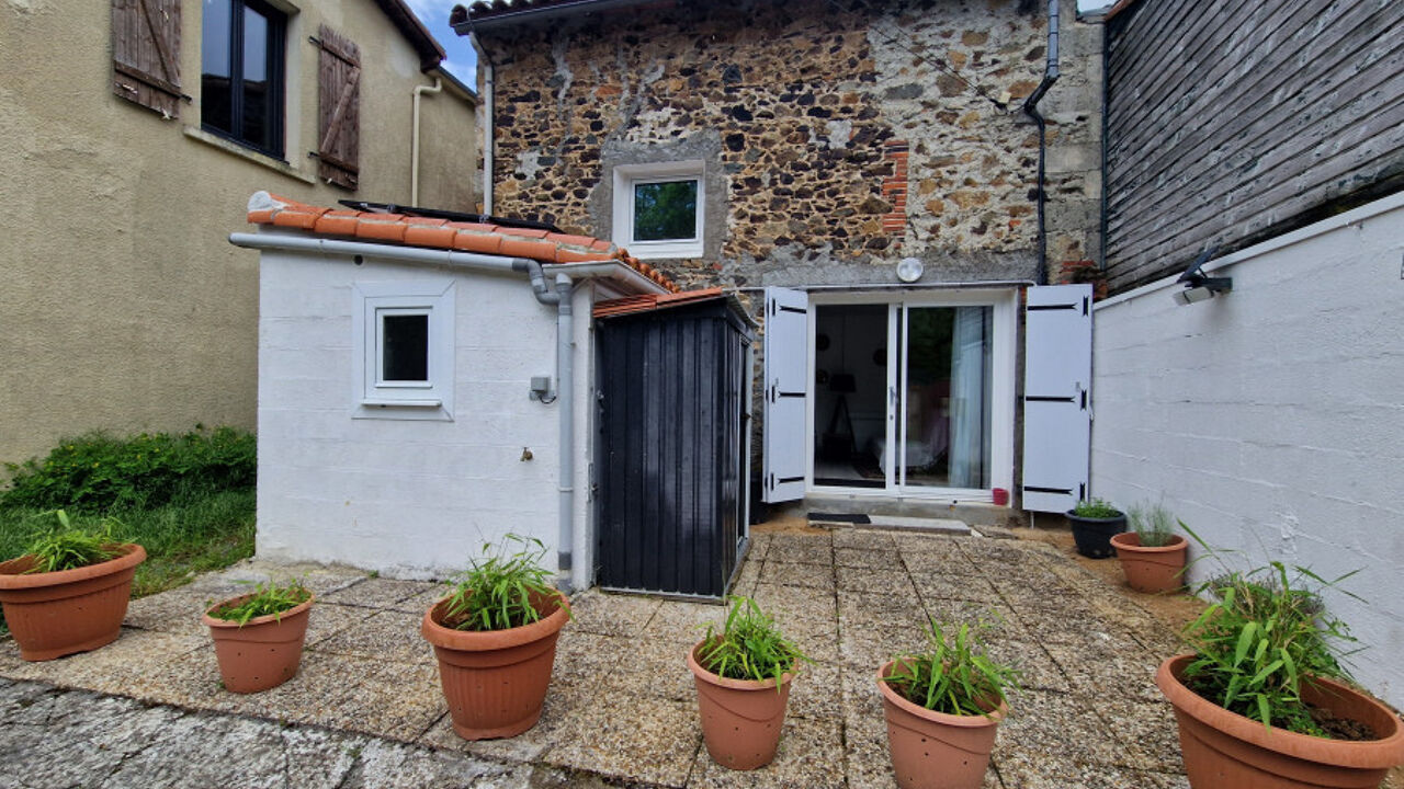 maison 2 pièces 30 m2 à vendre à Pouzauges (85700)