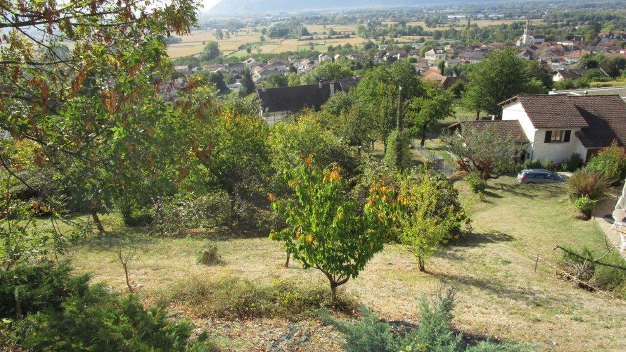 terrain  pièces 904 m2 à vendre à Saint-Jean-de-Moirans (38430)