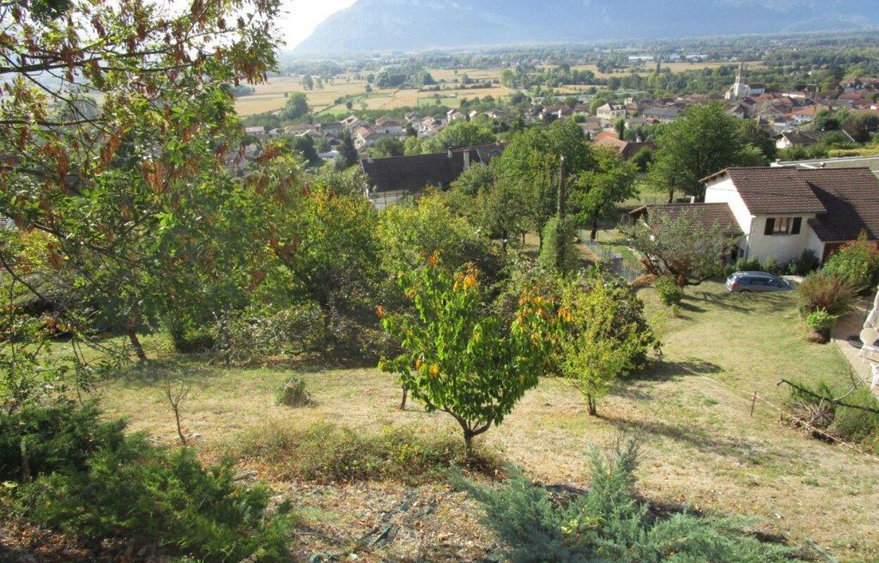 terrain  pièces 904 m2 à vendre à Saint-Jean-de-Moirans (38430)