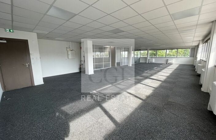 BUREAUX à LOUER — photo 5