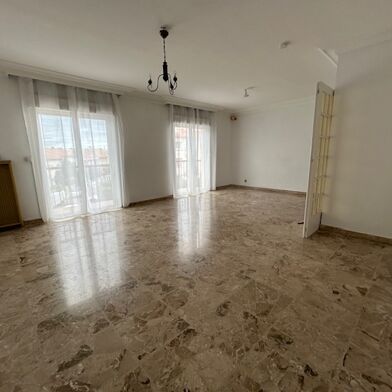 Appartement 4 pièces 160000 €