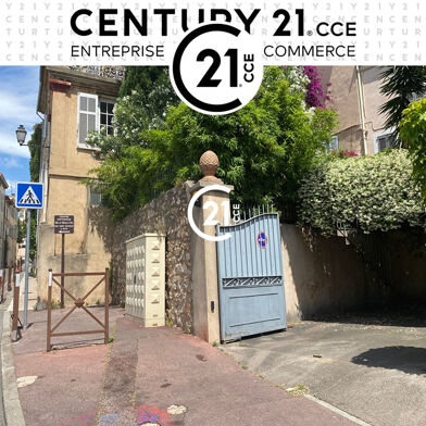 Commerce  856000 €