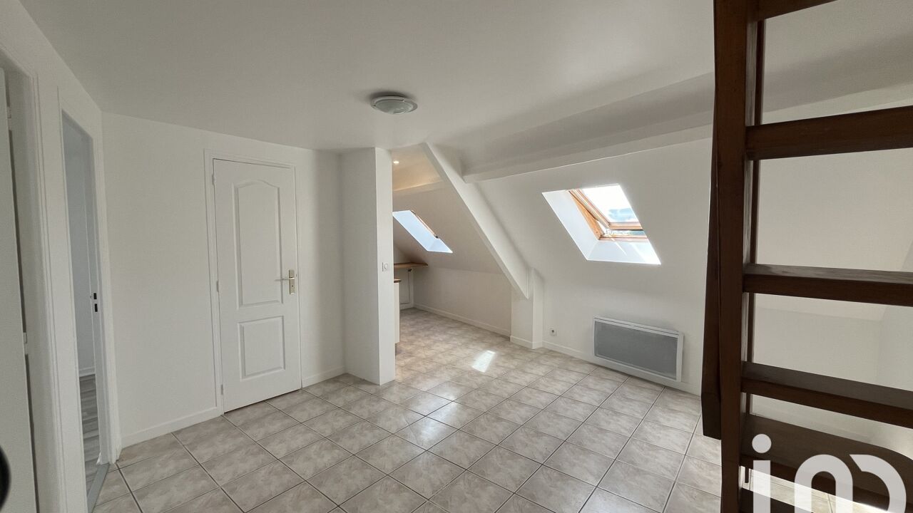 appartement 3 pièces 34 m2 à vendre à Le Châtelet-en-Brie (77820)