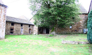 Maison 9 Pièces 250 m² à vendre à Prévinquières (12350)