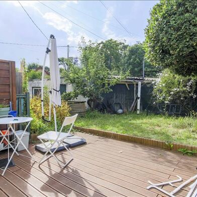 Appartement 3 pièces 218400 €