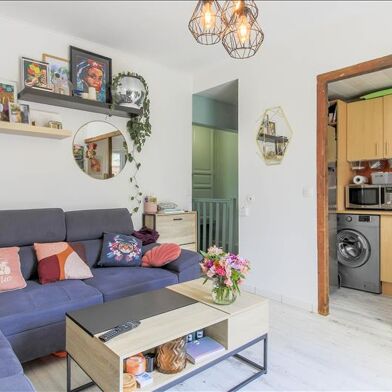 Appartement 3 pièces 218400 €