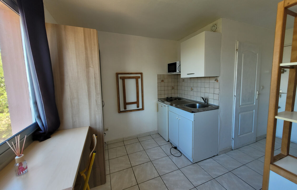 appartement 1 pièces 12 m2 à louer à Nîmes (30900)