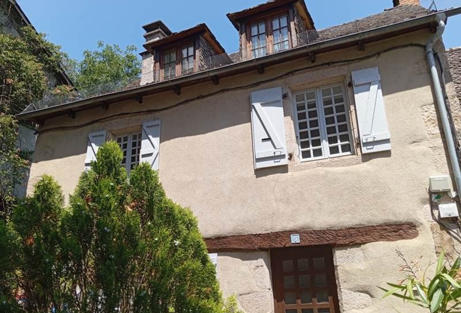 Maison de ville de 5 pièces principales — photo 1