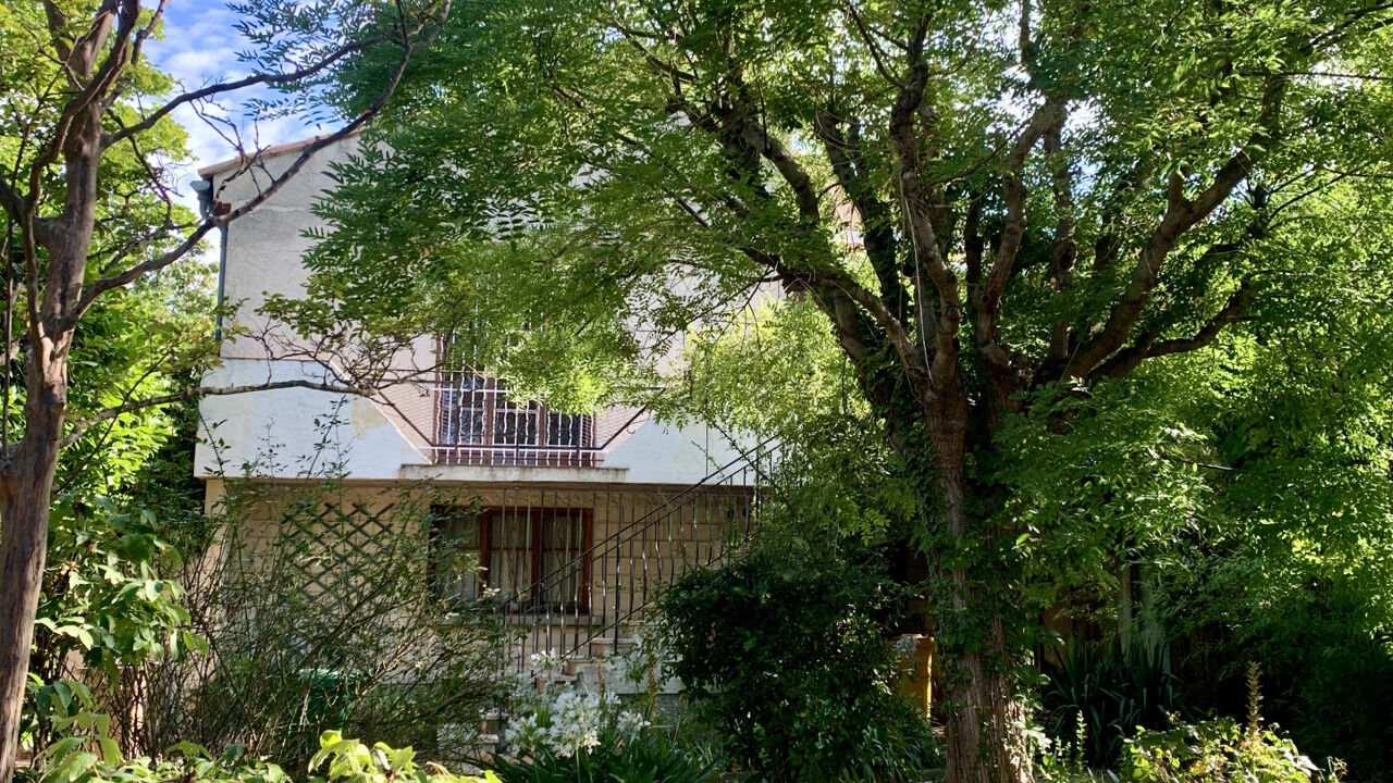 maison 9 pièces 270 m2 à vendre à Avignon (84000)