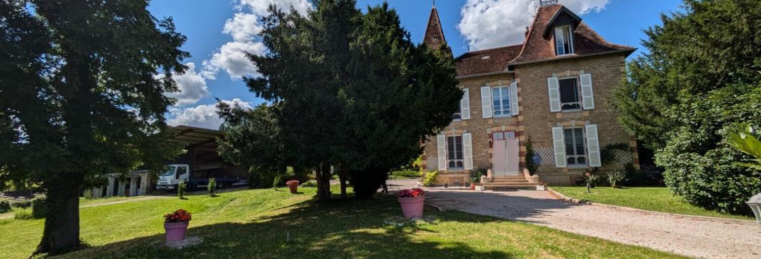 Maison 12 Pièces 270 m² à vendre à Bletterans (39140)