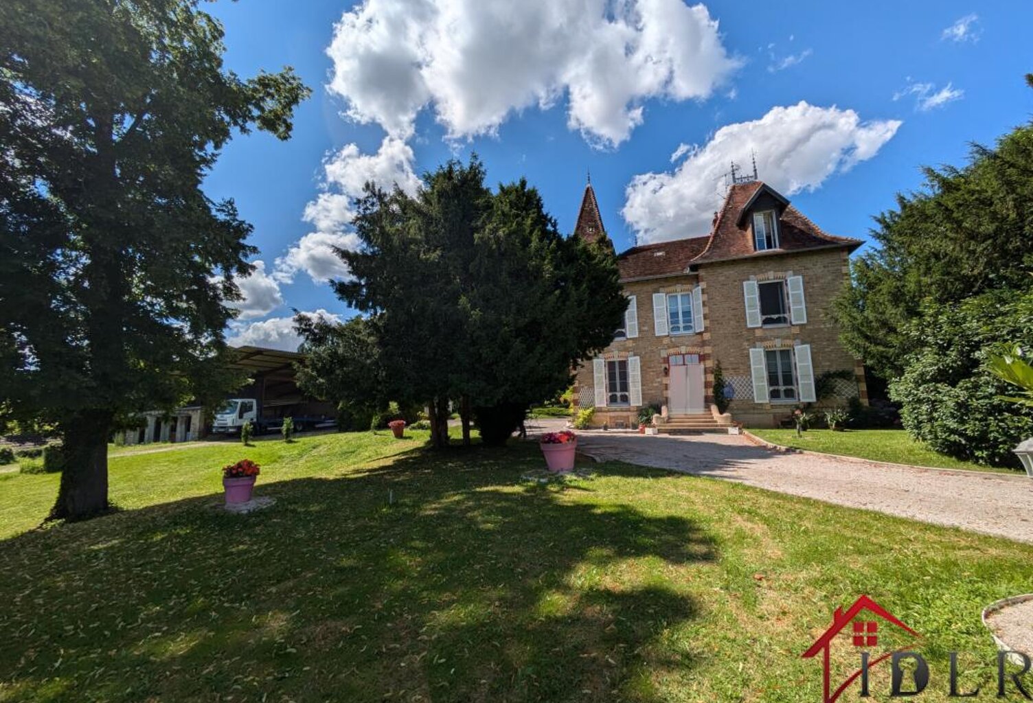 Maison individuelle avec 2 hectares de terrain, piscine, han — photo 1