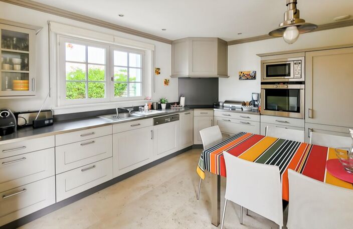 Maison À Vendre La Flotte — photo 2
