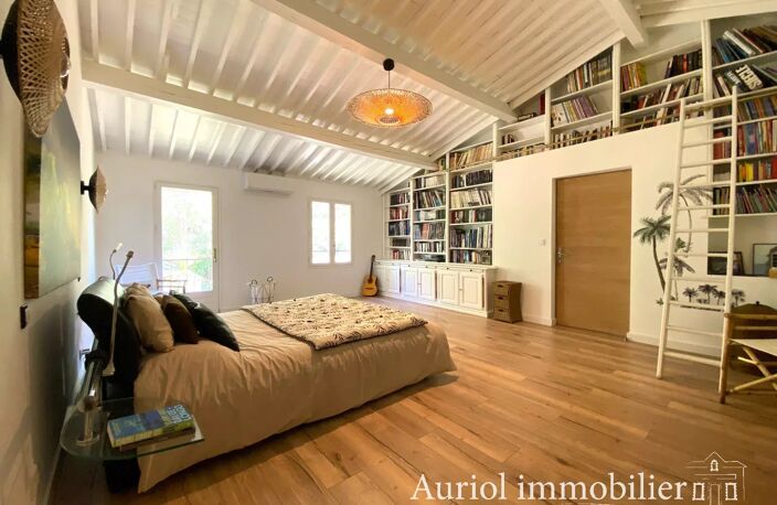 AURIOL - Propriété de 281 m² sur 9 200m² de terrain — photo 2