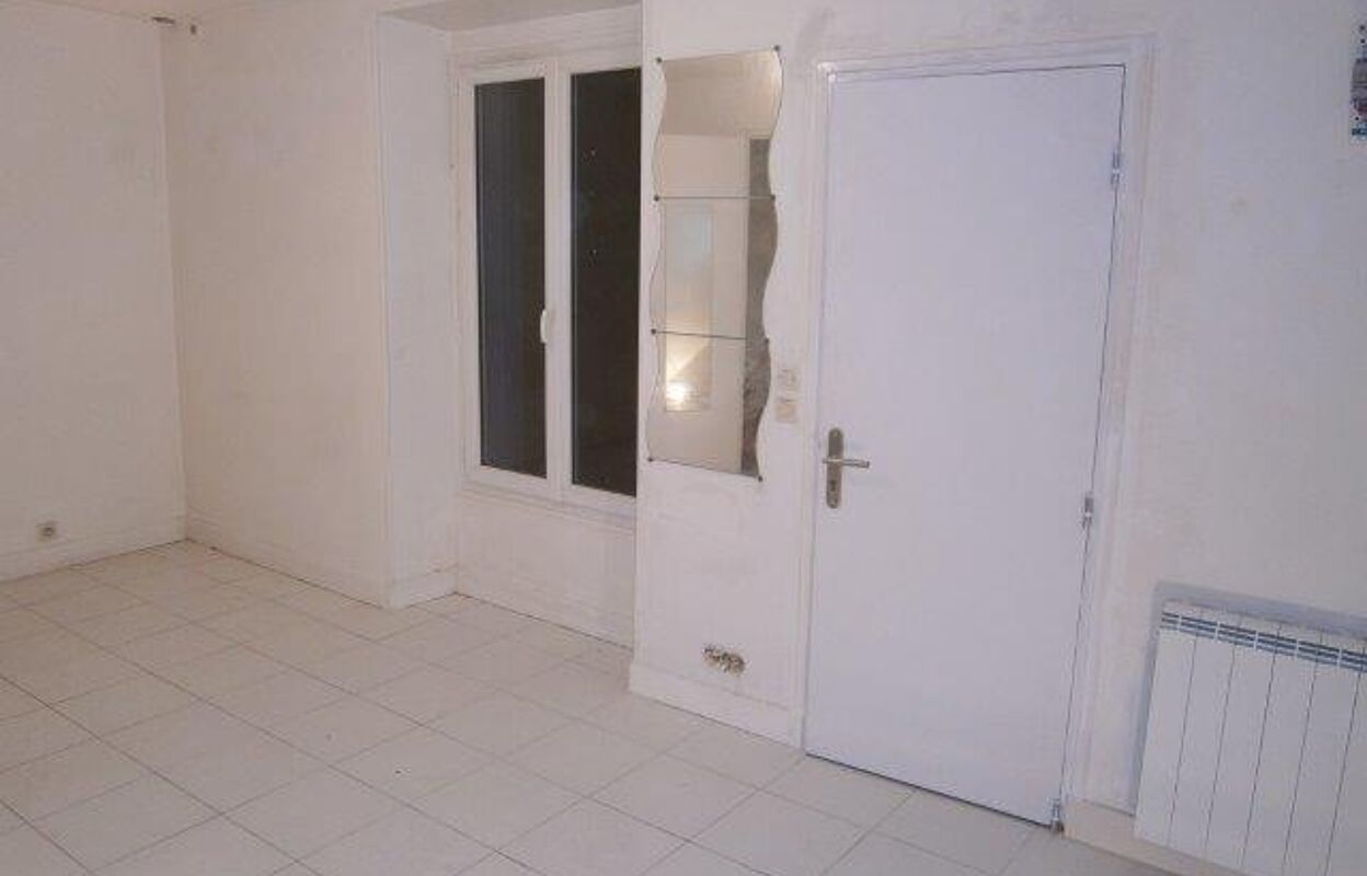 appartement 1 pièces 22 m2 à louer à Mandres-les-Roses (94520)