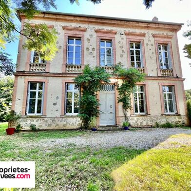 Maison 6 pièces 285 m²