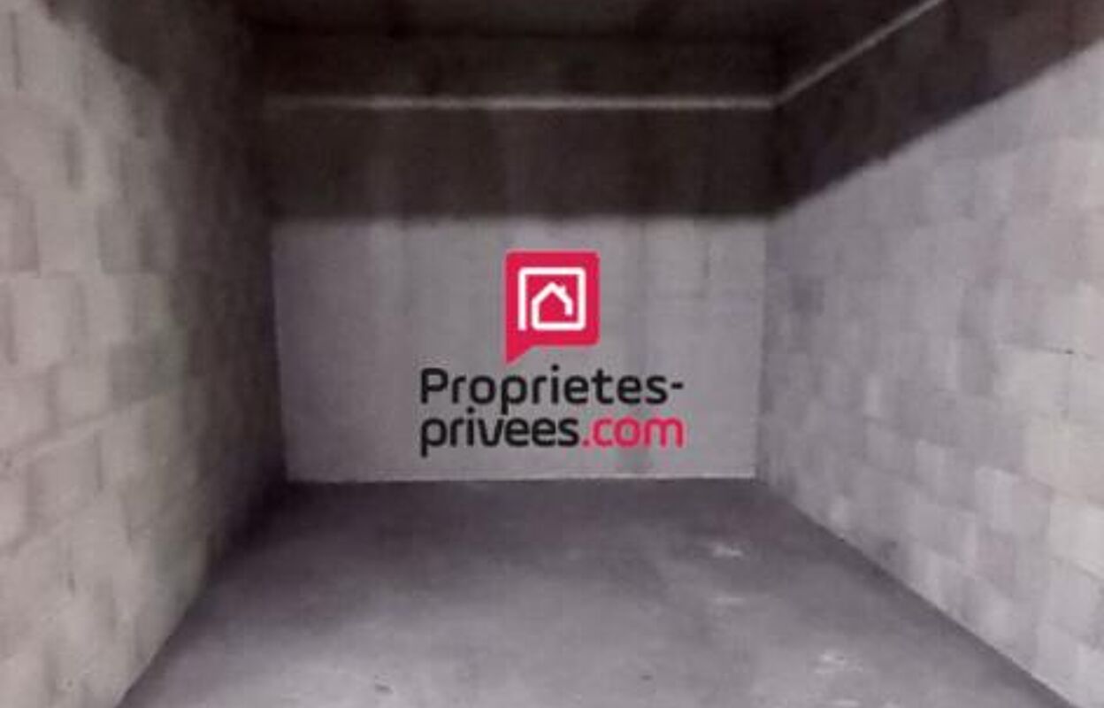 garage  pièces  m2 à vendre à Lyon 8 (69008)