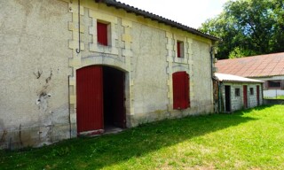 Local industriel 1 Pièce 173 m² à vendre à Saint-Médard-de-Guizières (33230)