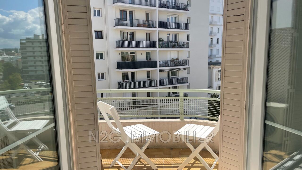 appartement 2 pièces 47 m2 à louer à Cannes (06400)