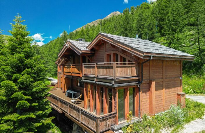CHALET ISOLA 2000  | 6 CHAMBRES | 400m2 | PISCINE INTERIEUR — photo 2