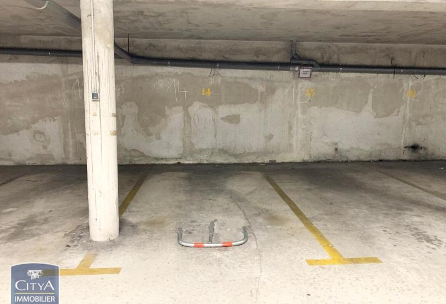 Location garage   à Tours (37000) — photo 1