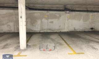 Garage   m² à louer à Tours (37000)